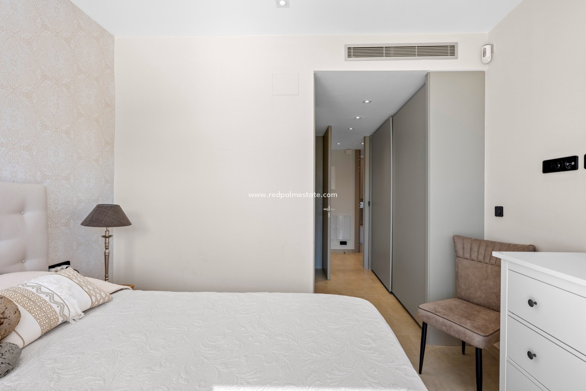 Resale - Apartments -
Orihuela Costa