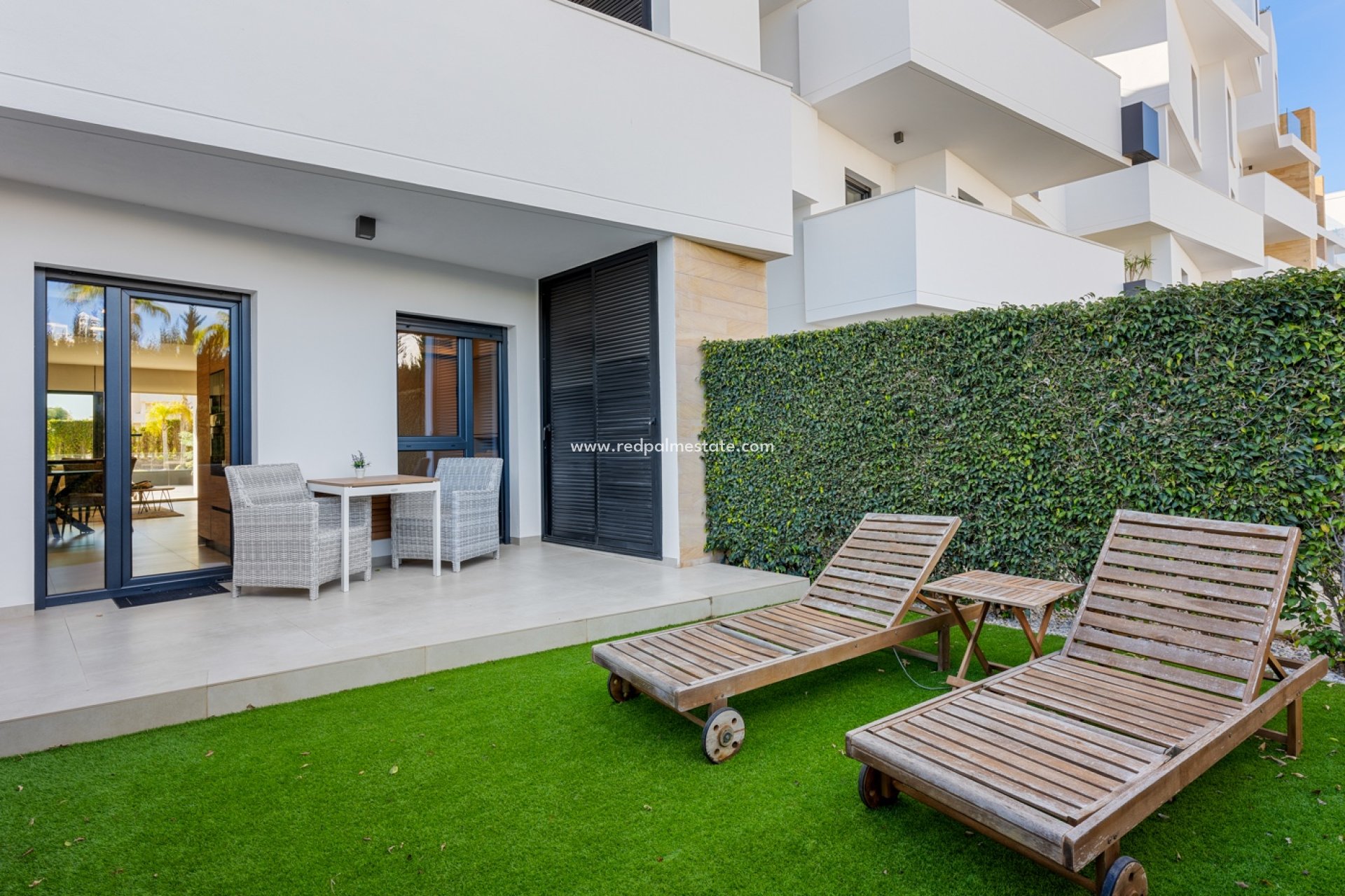 Resale - Apartments -
Orihuela Costa