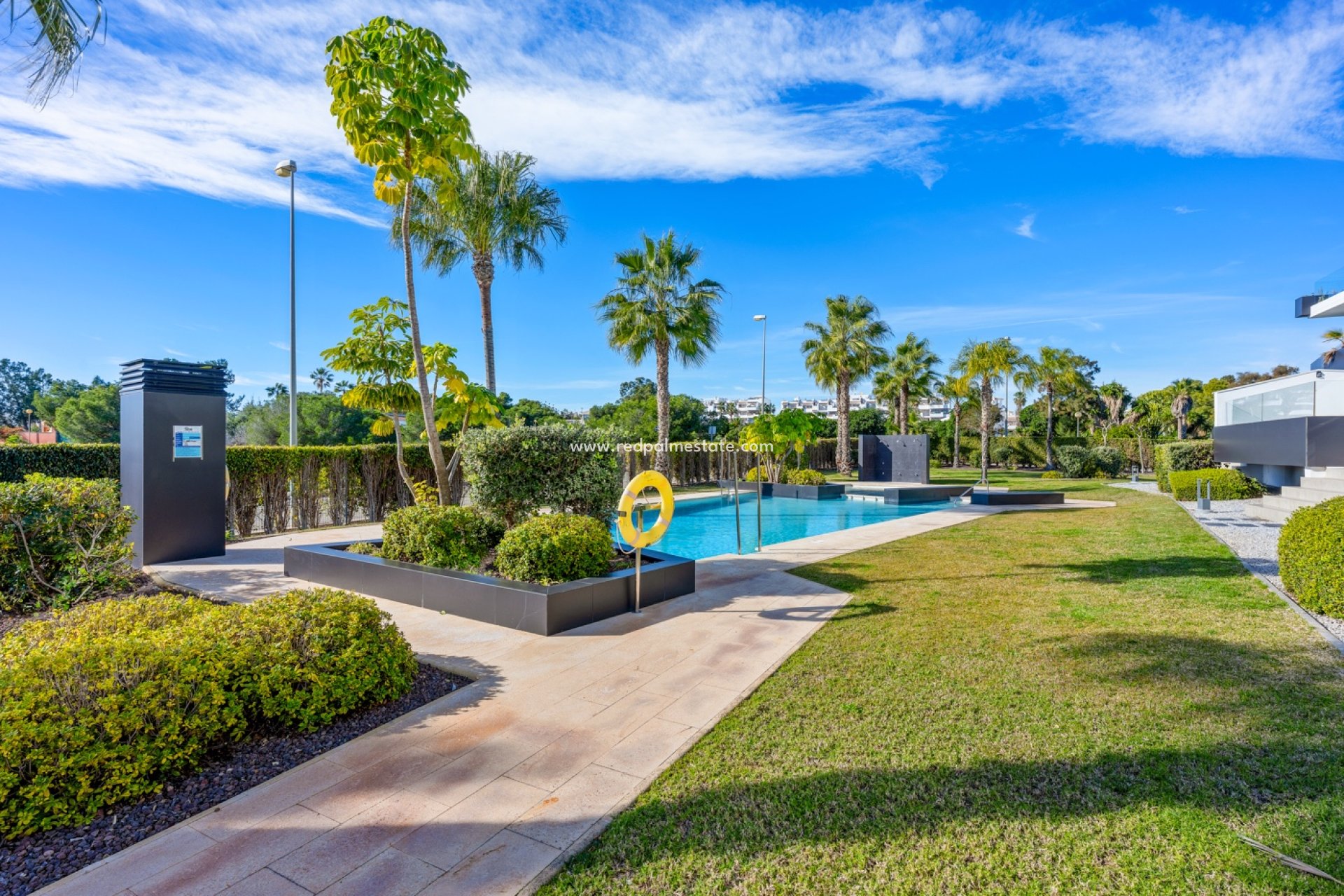 Resale - Apartments -
Orihuela Costa