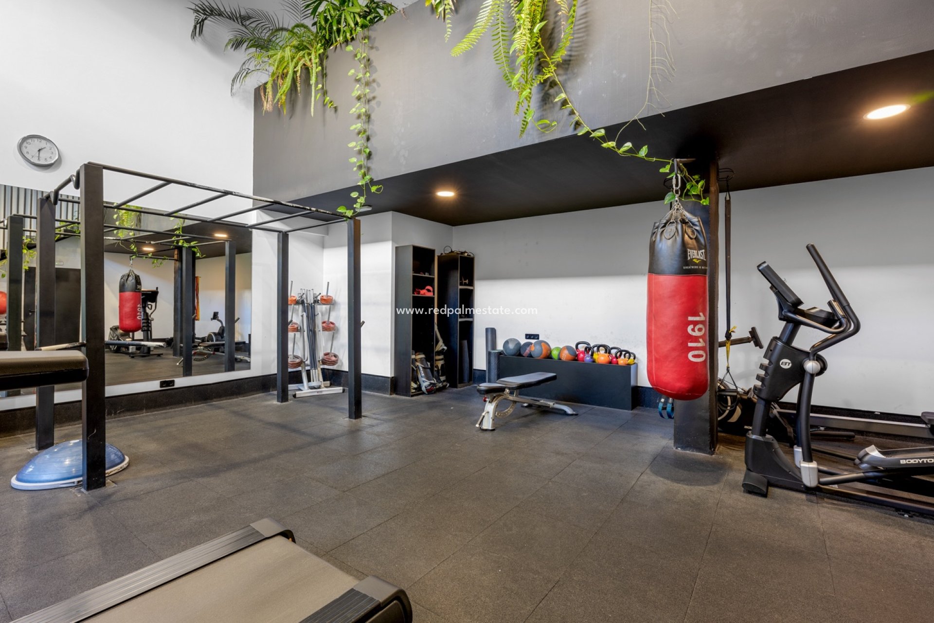 Resale - Apartments -
Orihuela Costa