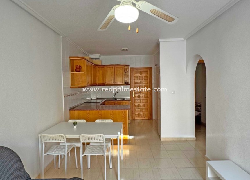 Resale - Apartments -
Orihuela Costa