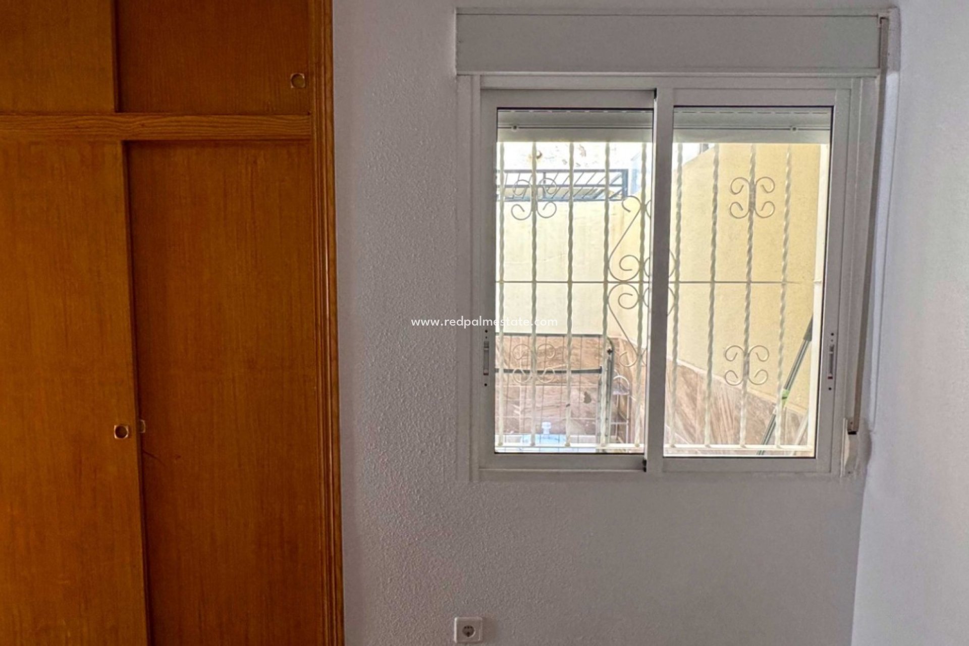 Resale - Apartments -
Orihuela Costa