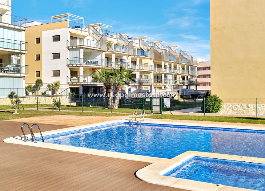 Resale - Apartments -
Orihuela Costa