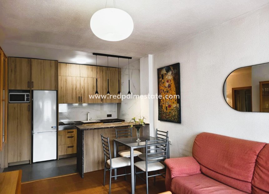 Resale - Apartments -
Orihuela Costa