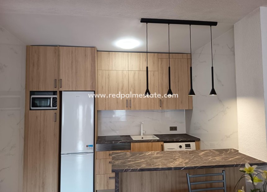 Resale - Apartments -
Orihuela Costa