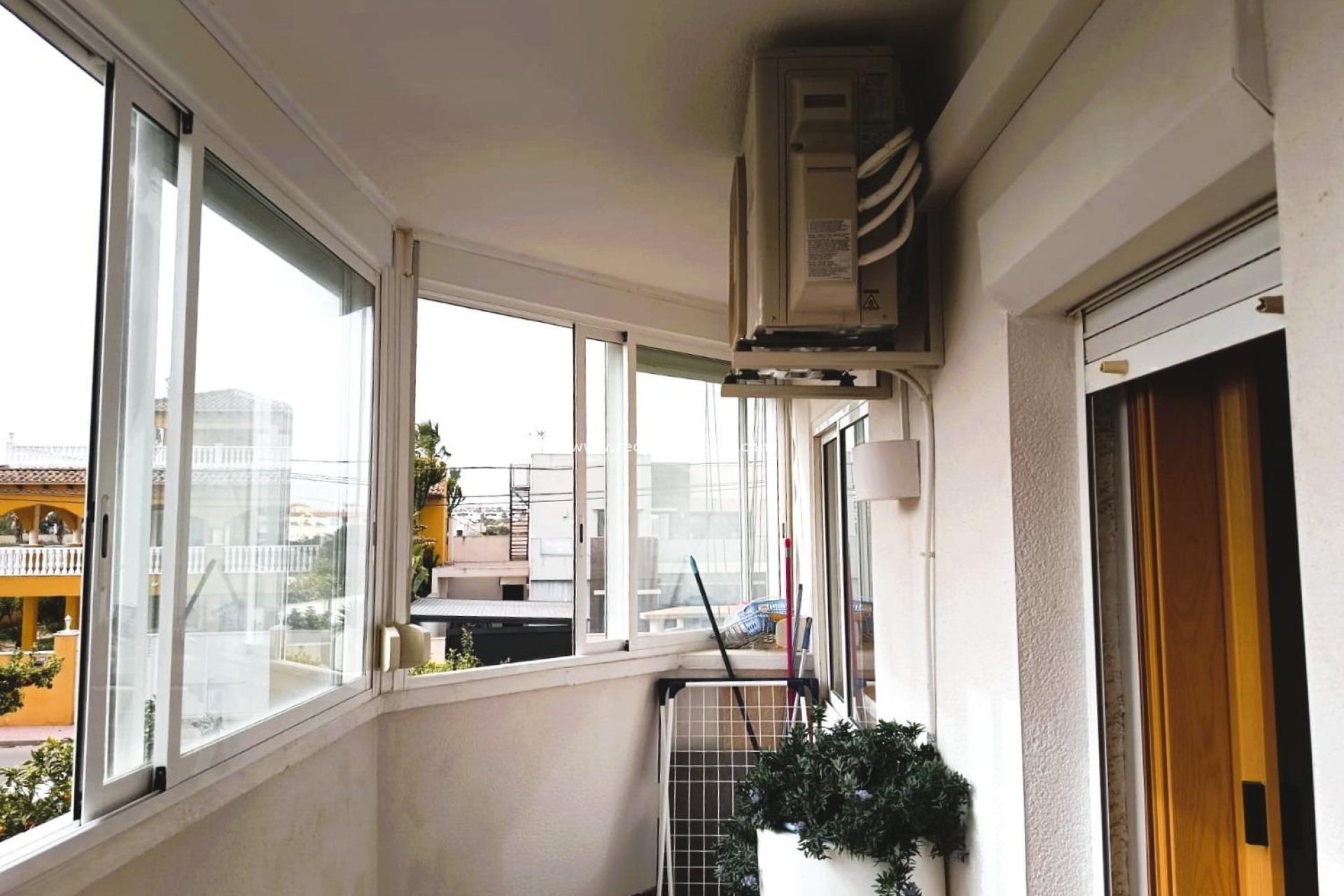 Resale - Apartments -
Orihuela Costa