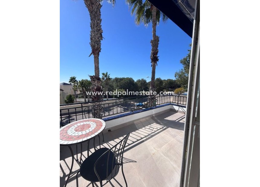 Resale - Apartments -
Orihuela Costa