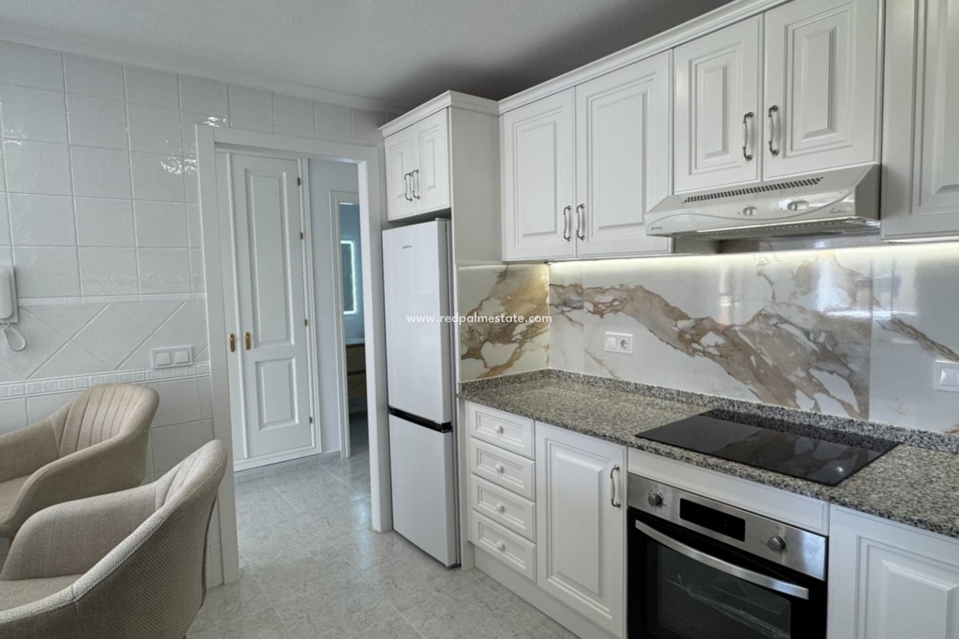 Resale - Apartments -
Orihuela Costa