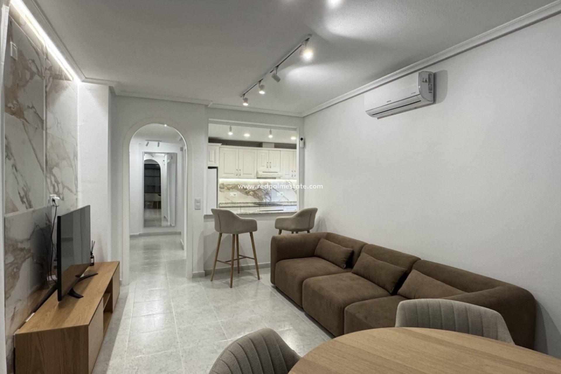 Resale - Apartments -
Orihuela Costa