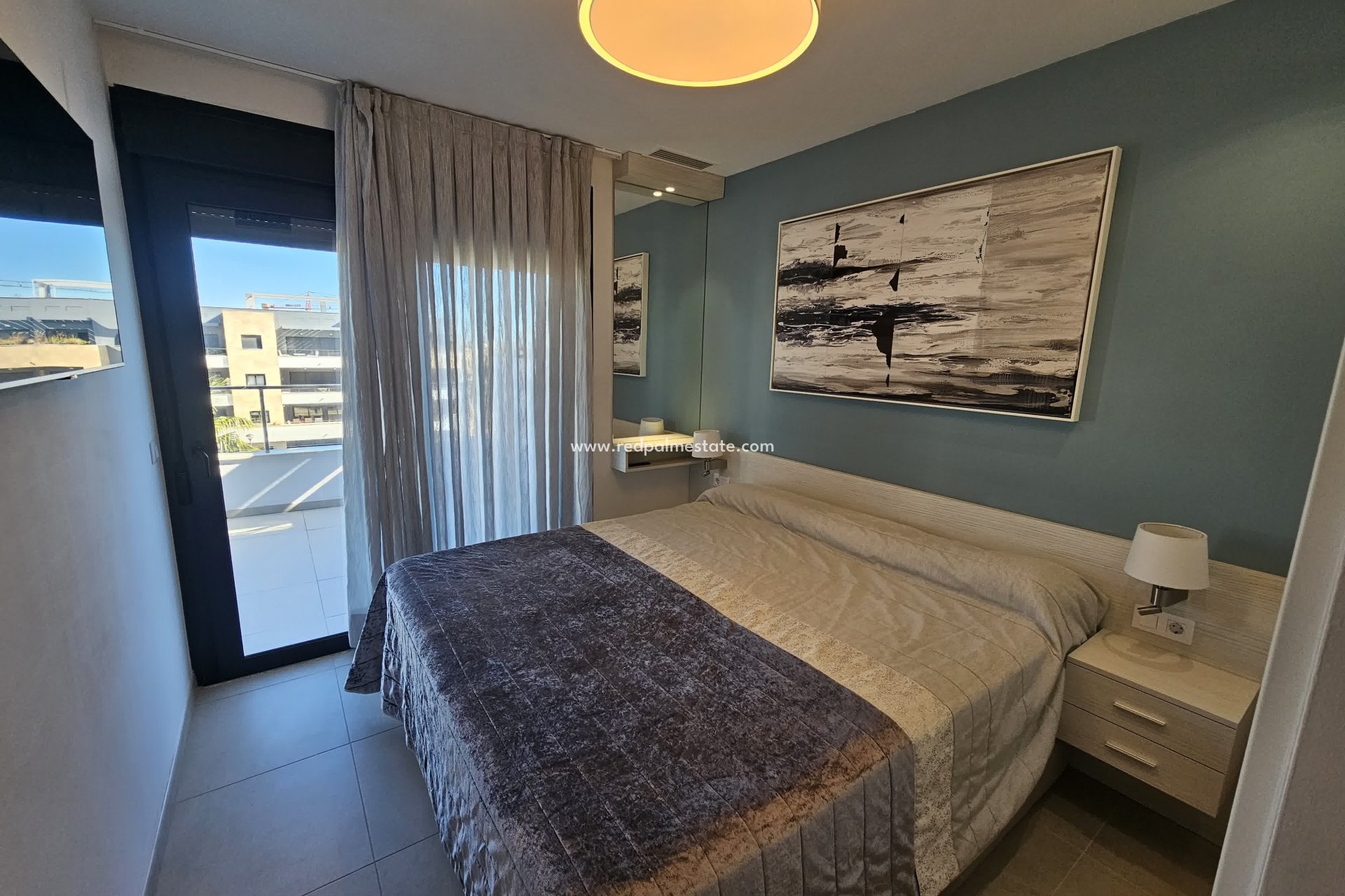 Resale - Apartments -
Orihuela Costa