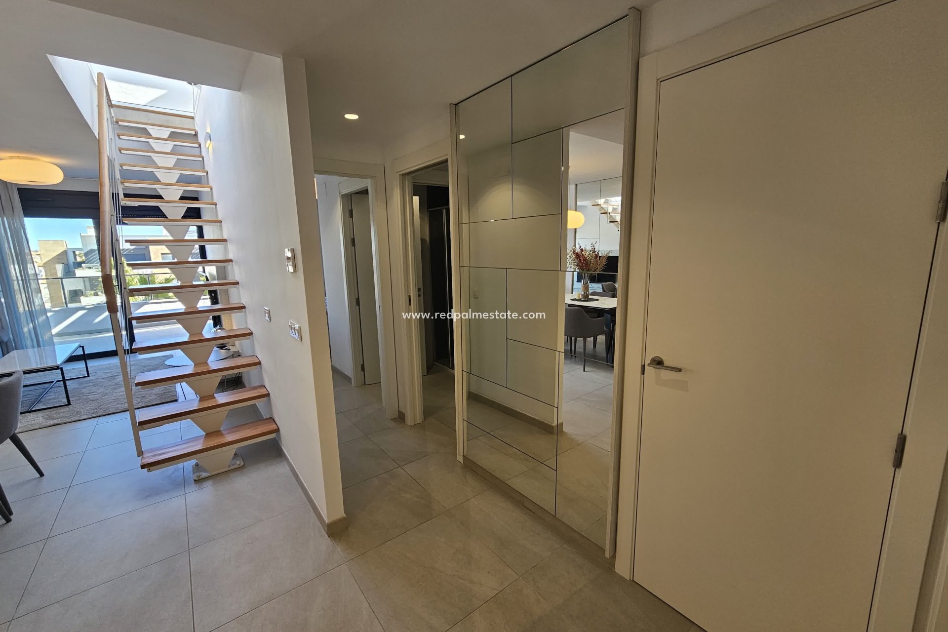 Resale - Apartments -
Orihuela Costa