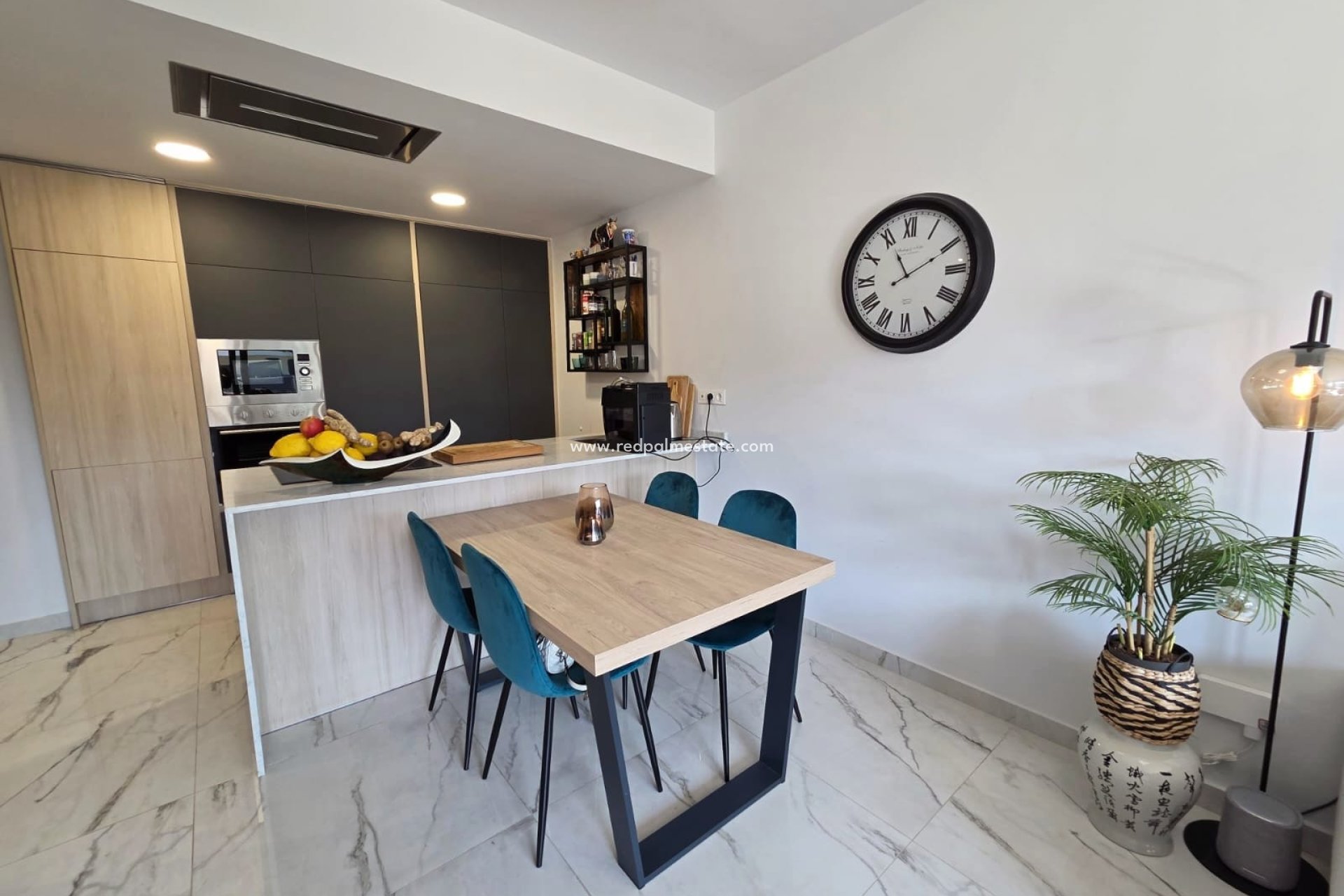 Resale - Apartments -
Orihuela Costa