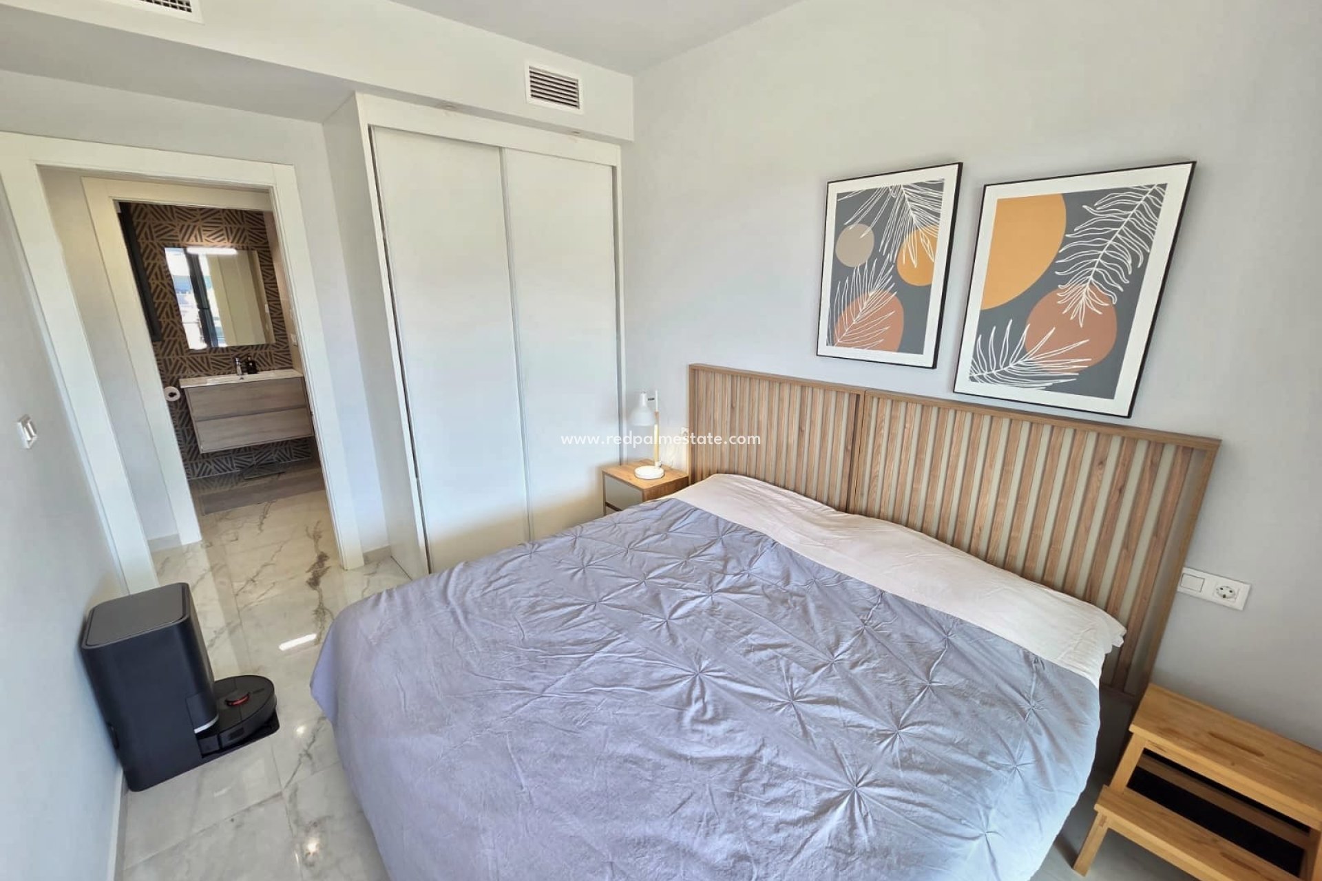 Resale - Apartments -
Orihuela Costa