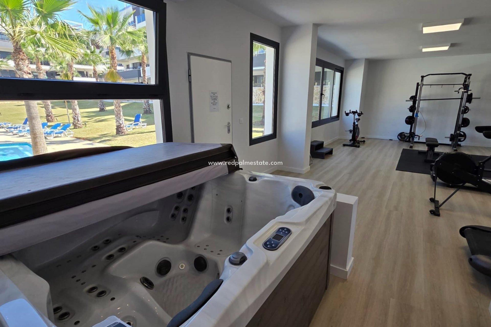 Resale - Apartments -
Orihuela Costa