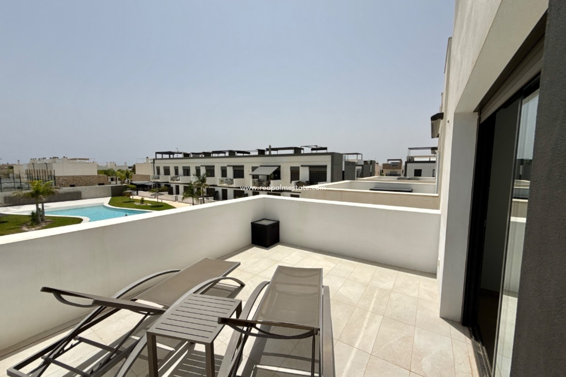 Resale - Apartments -
Pilar de la Horadada - Mil Palmeras