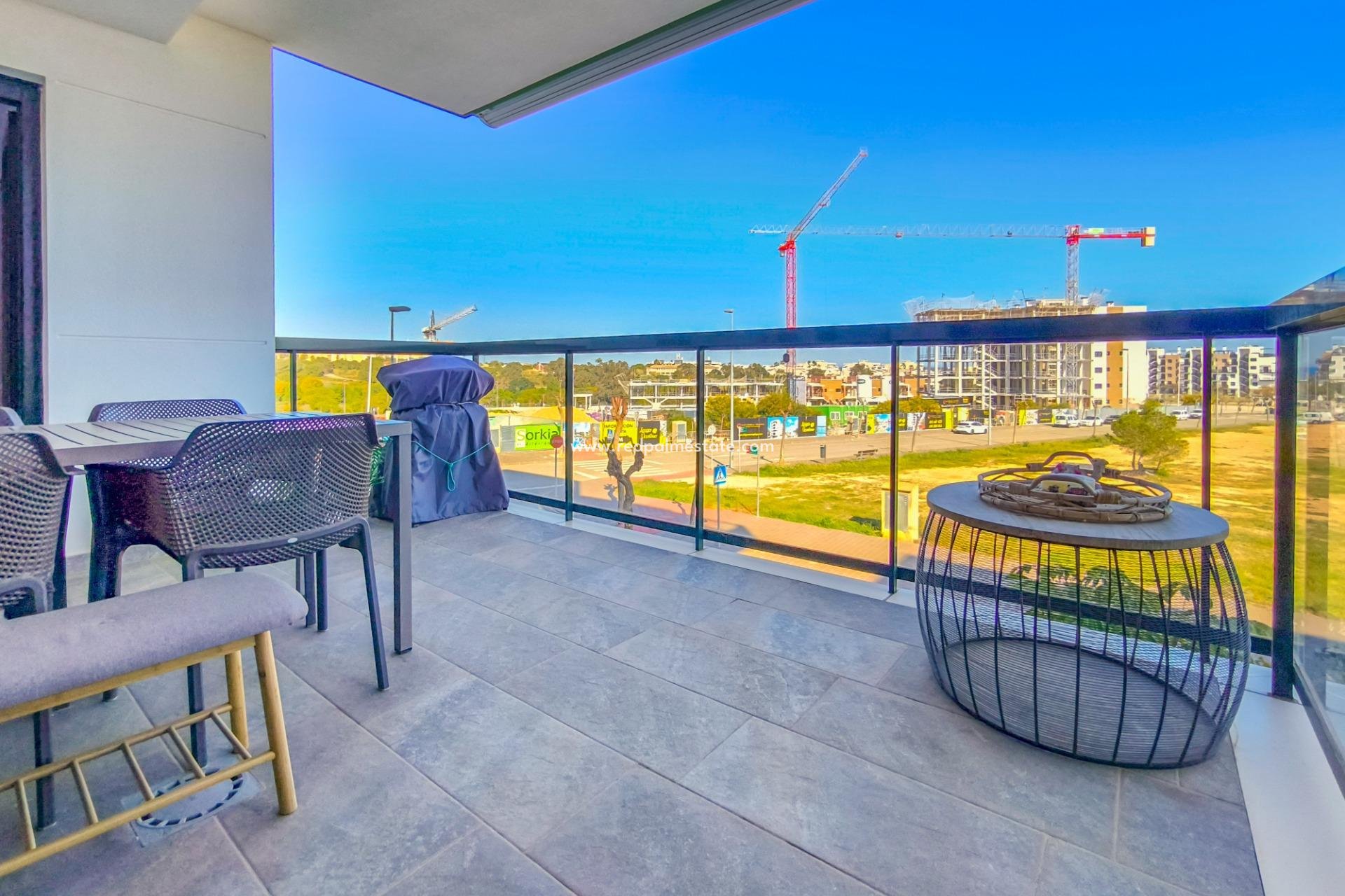 Resale - Apartments -
Pilar de la Horadada - Mil Palmeras