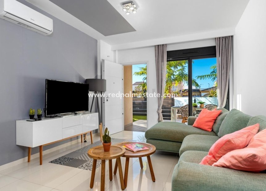 Resale - Apartments -
Pilar de la Horadada - Pueblo Latino