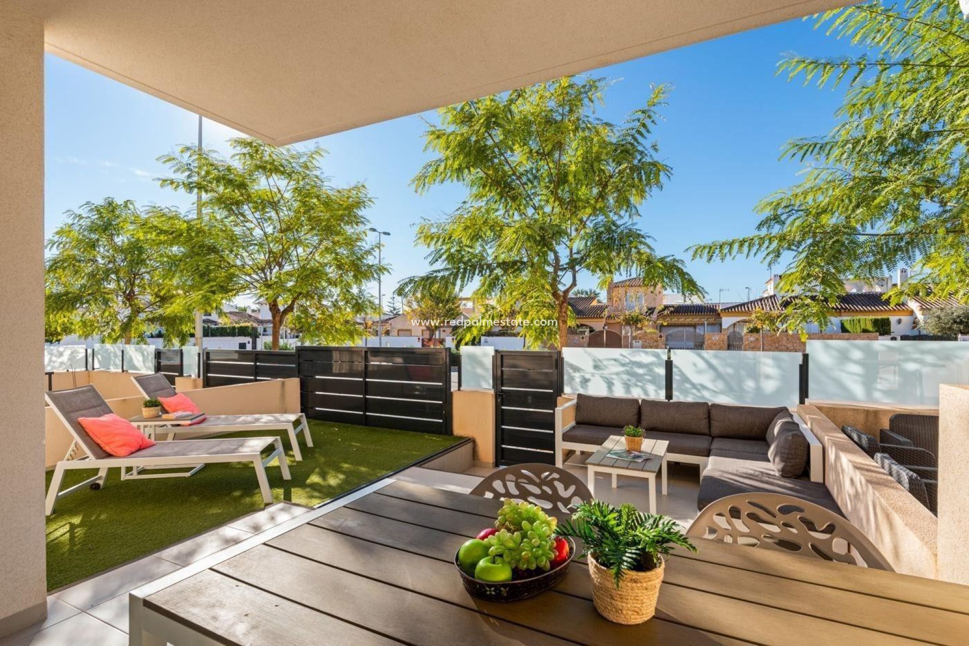 Resale - Apartments -
Pilar de la Horadada - Pueblo Latino