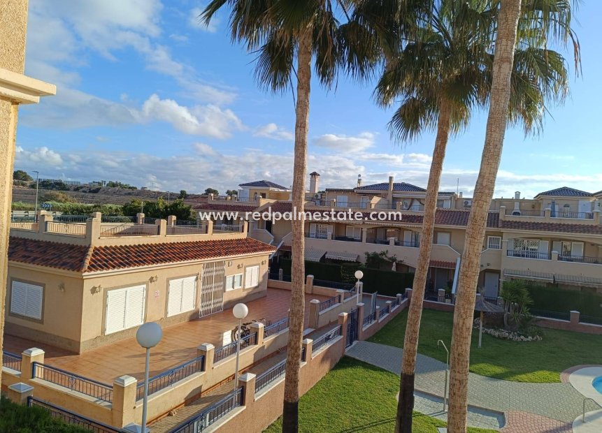 Resale - Apartments -
Pilar de la Horadada - Riomar