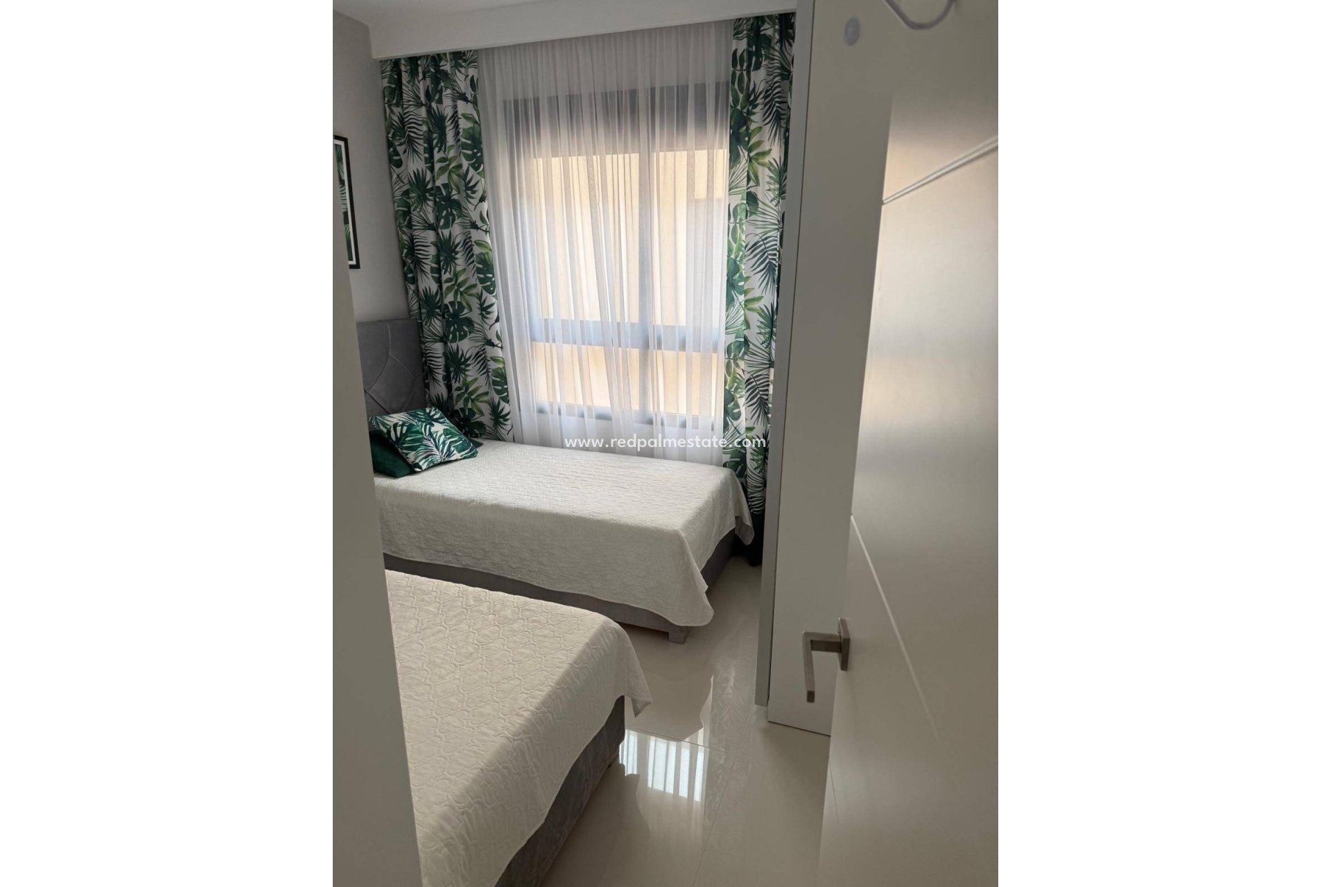 Resale - Apartments -
Pilar de la Horadada - Torre de la Horadada