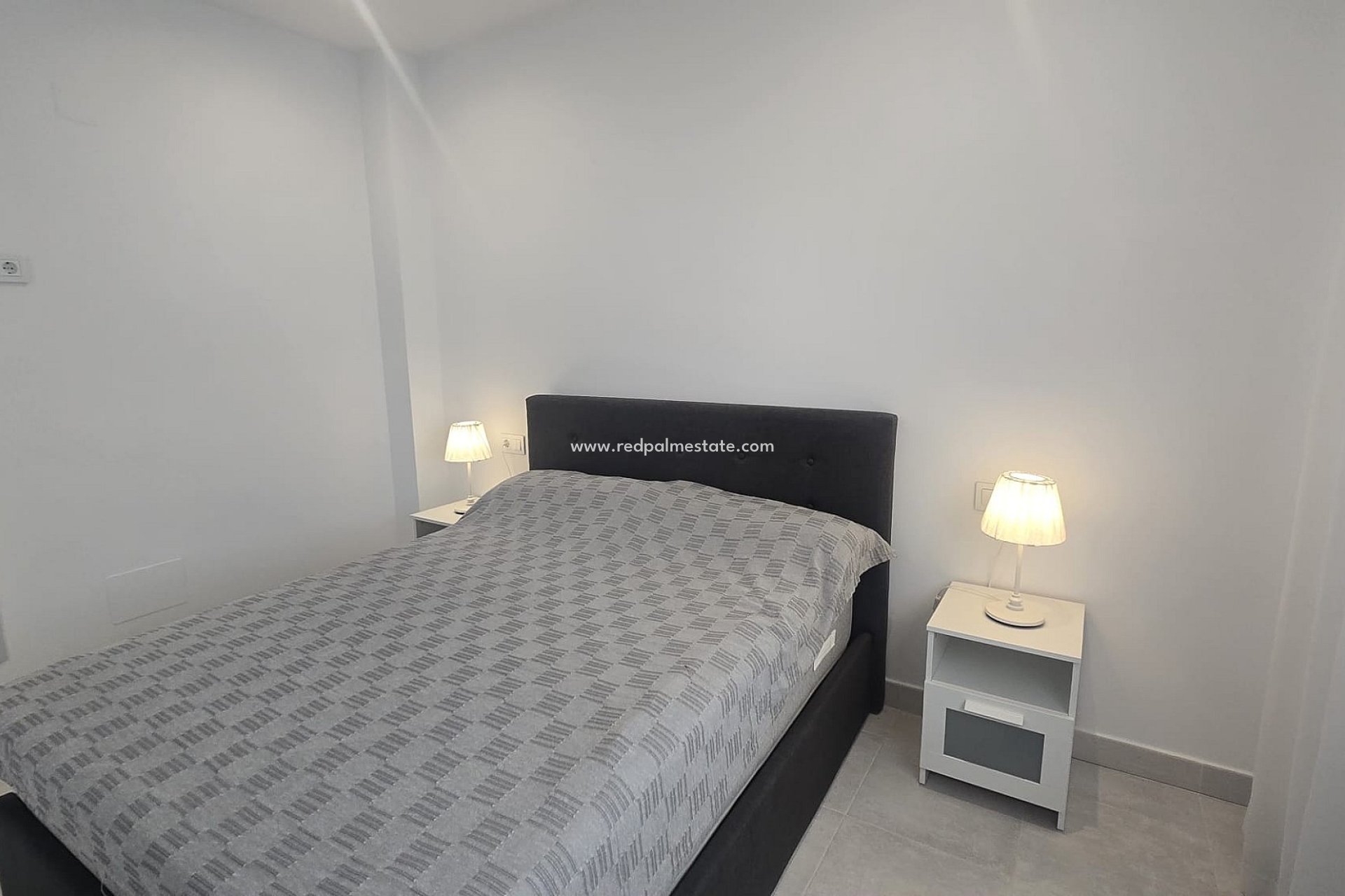 Resale - Apartments -
Pilar de la Horadada