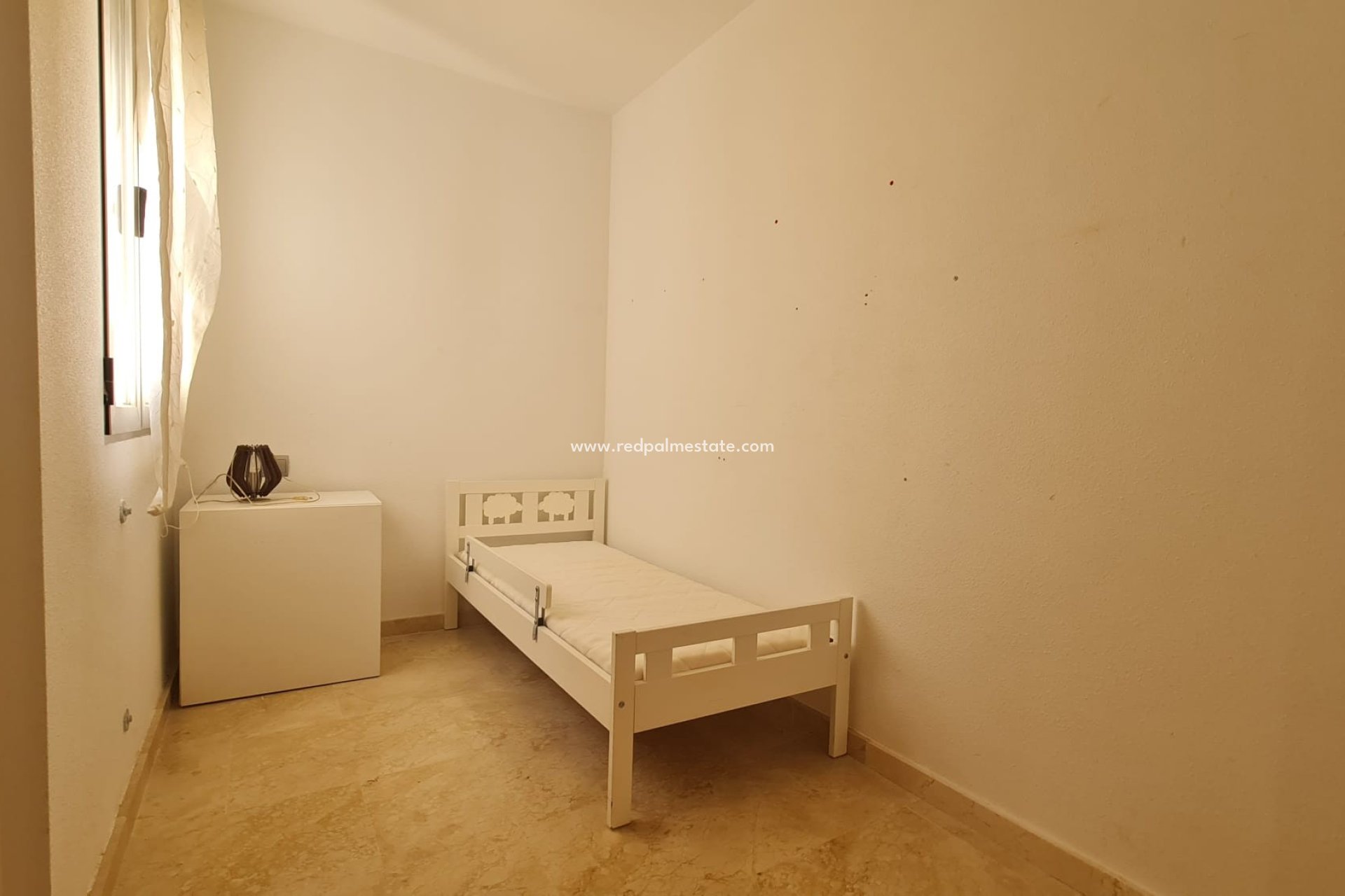 Resale - Apartments -
Pinoso - Inland