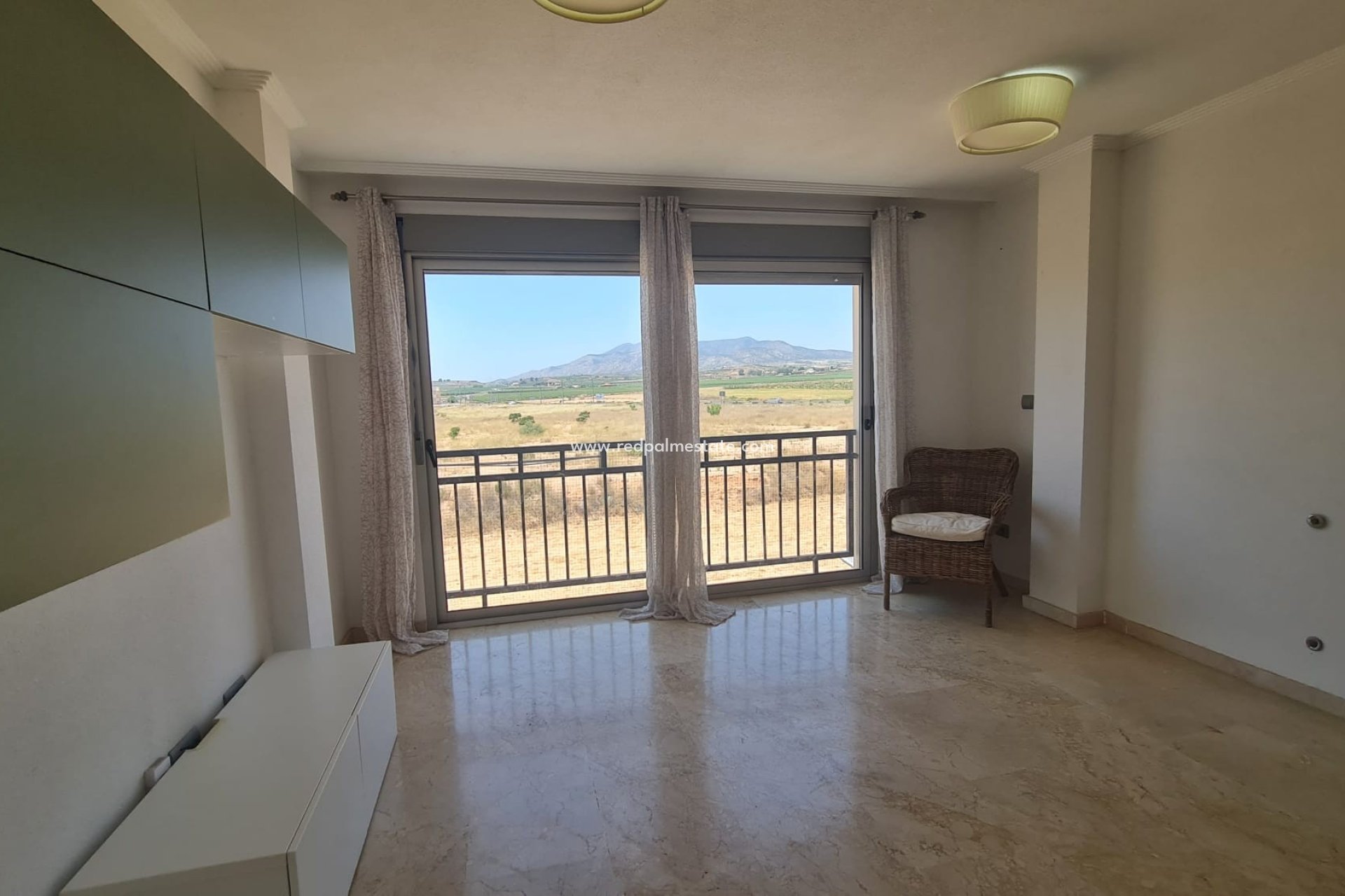 Resale - Apartments -
Pinoso - Inland