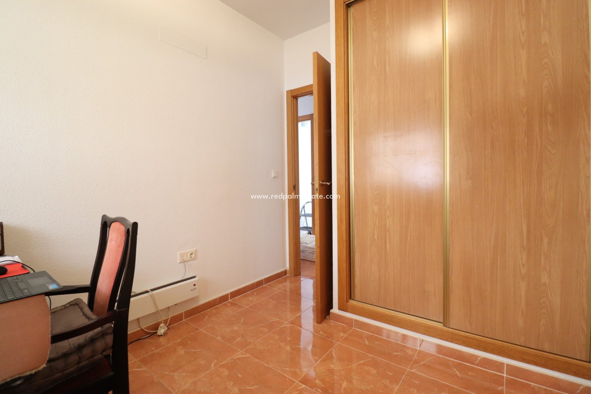 Resale - Apartments -
Rafal