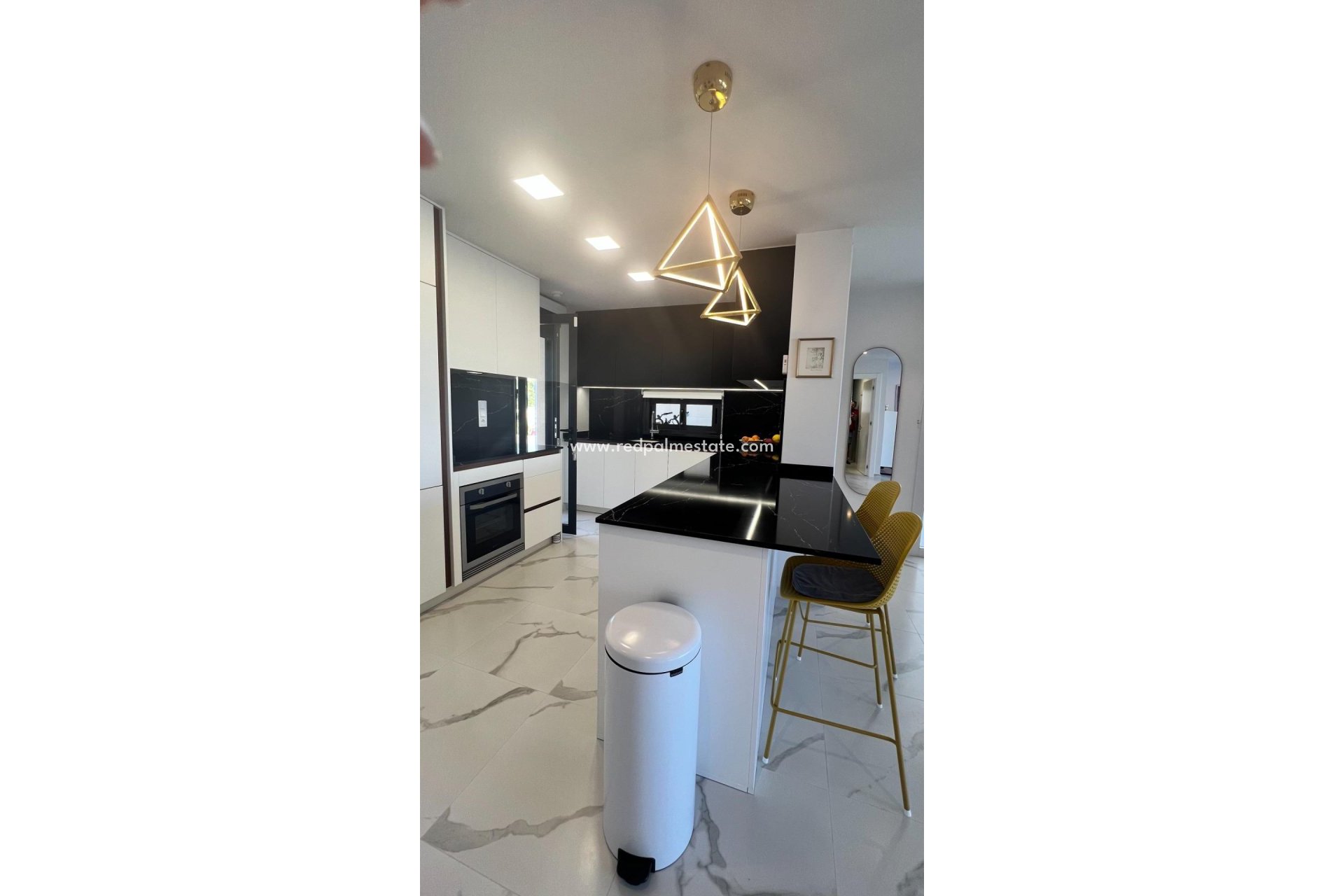 Resale - Apartments -
San Miguel de Salinas - Bellavista