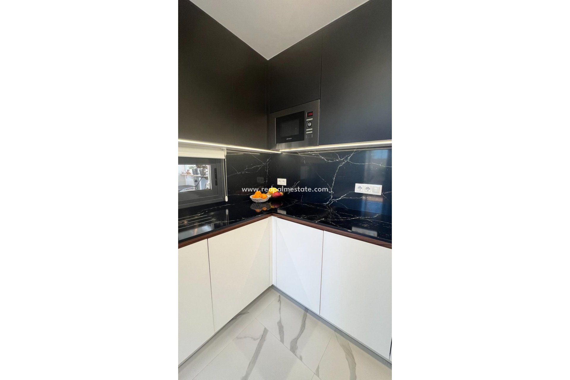 Resale - Apartments -
San Miguel de Salinas - Bellavista