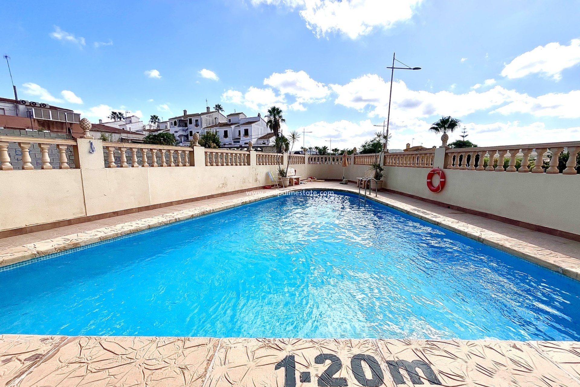 Resale - Apartments -
San Miguel de Salinas - Inland
