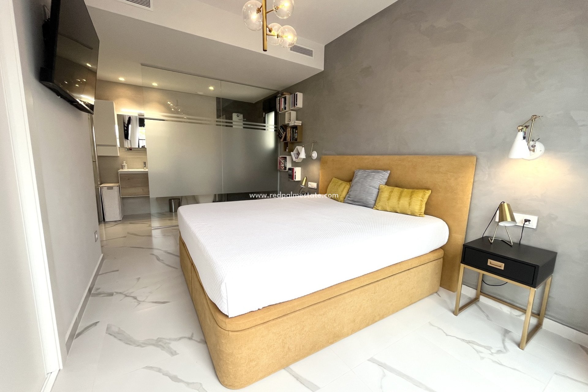 Resale - Apartments -
San Miguel de Salinas - Inland