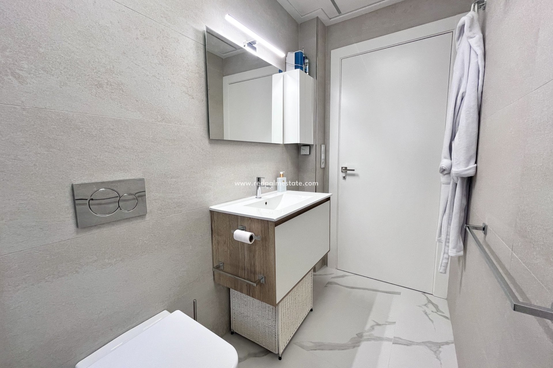 Resale - Apartments -
San Miguel de Salinas - Inland