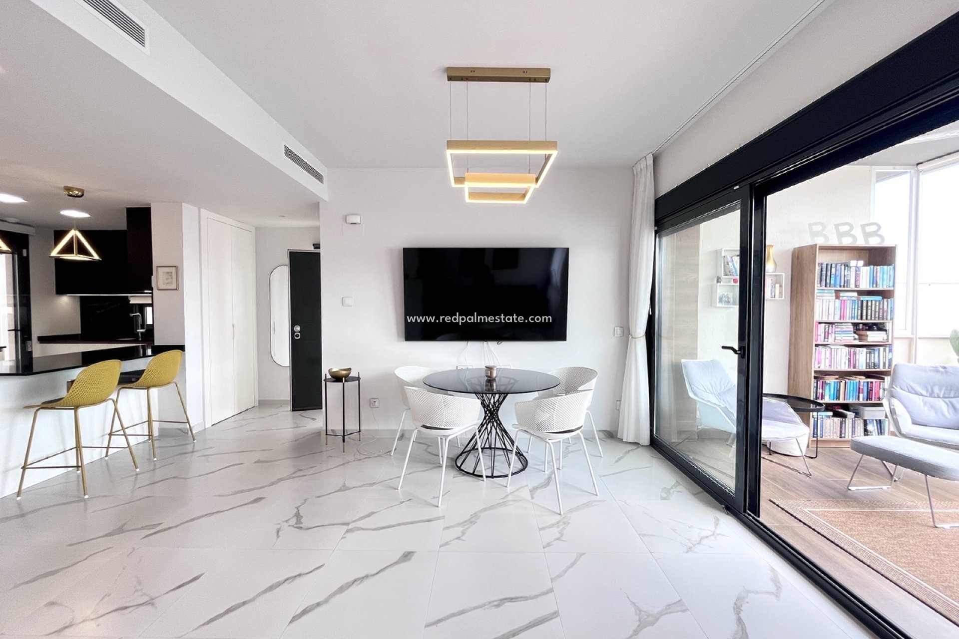 Resale - Apartments -
San Miguel de Salinas - Inland