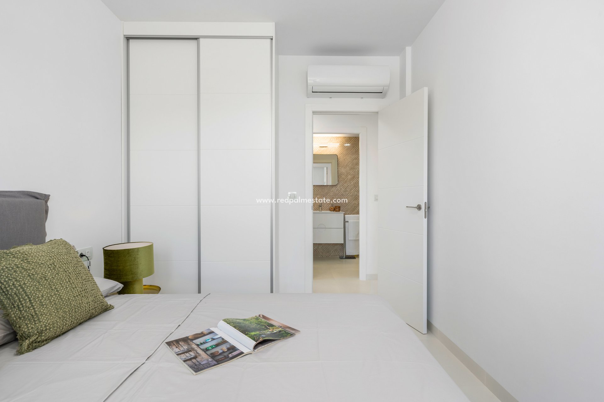 Resale - Apartments -
San Miguel de Salinas - Inland