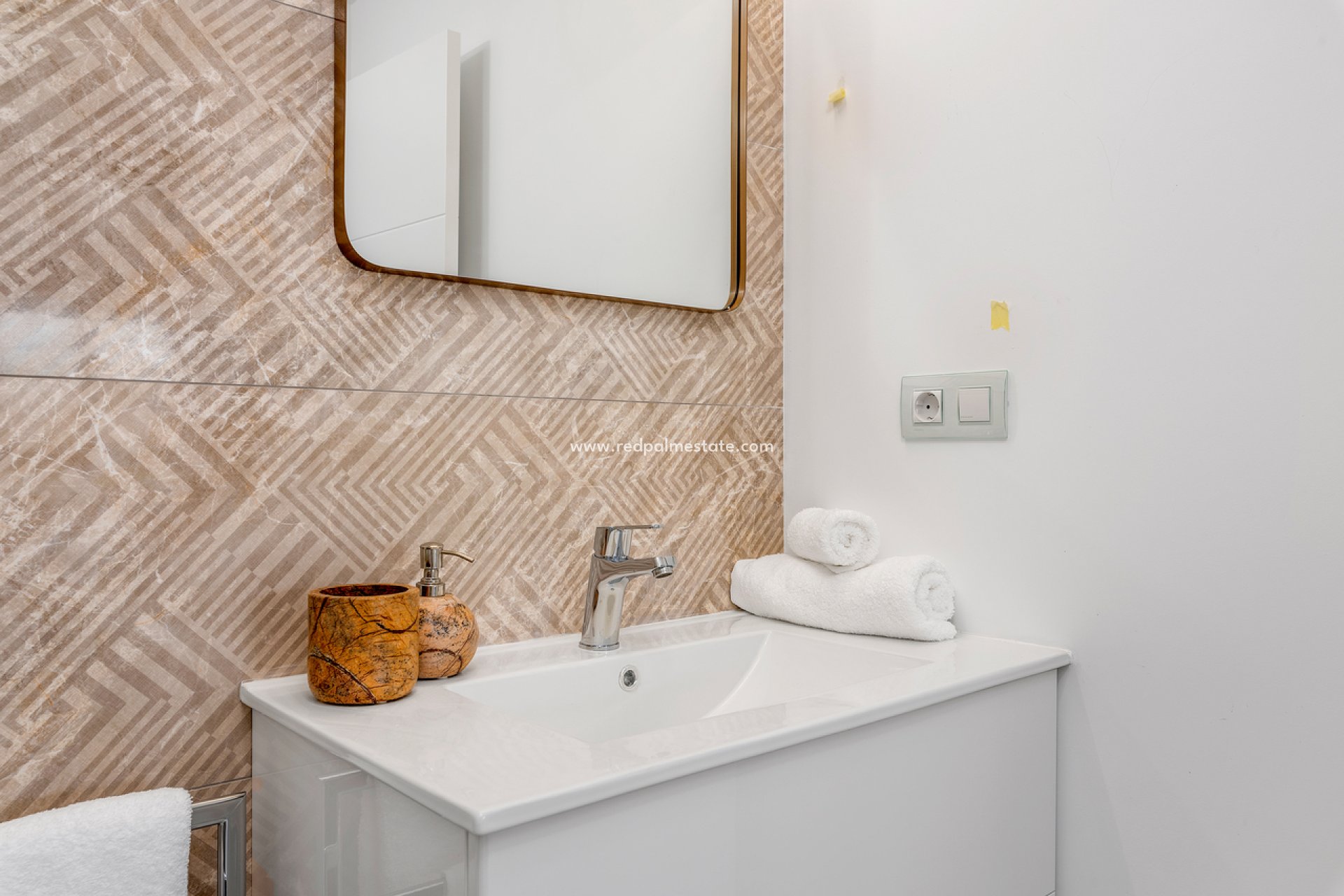 Resale - Apartments -
San Miguel de Salinas - Inland