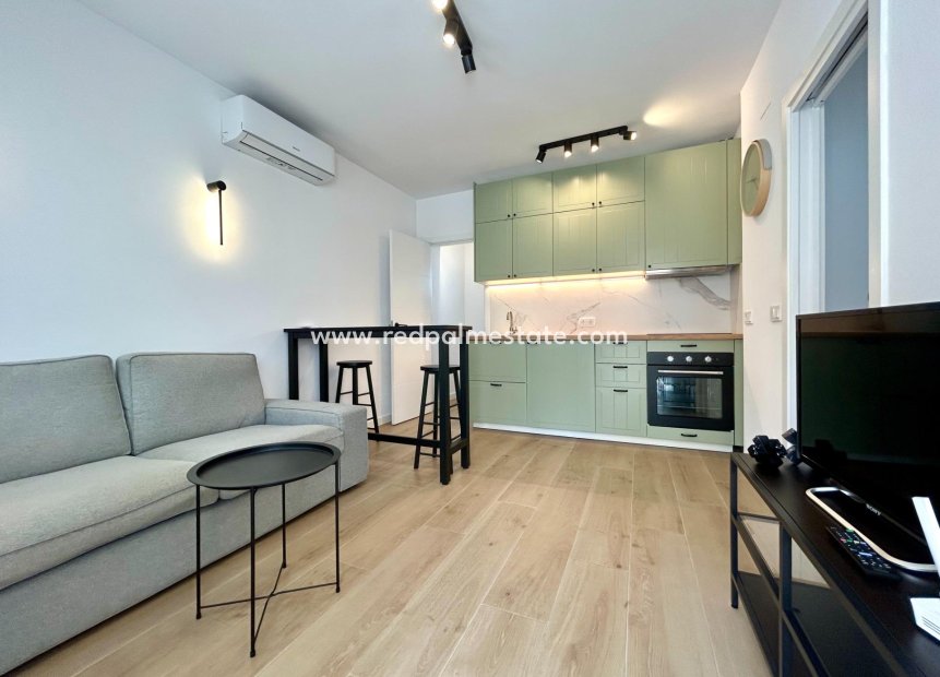 Resale - Apartments -
San Miguel de Salinas - Las filipinas