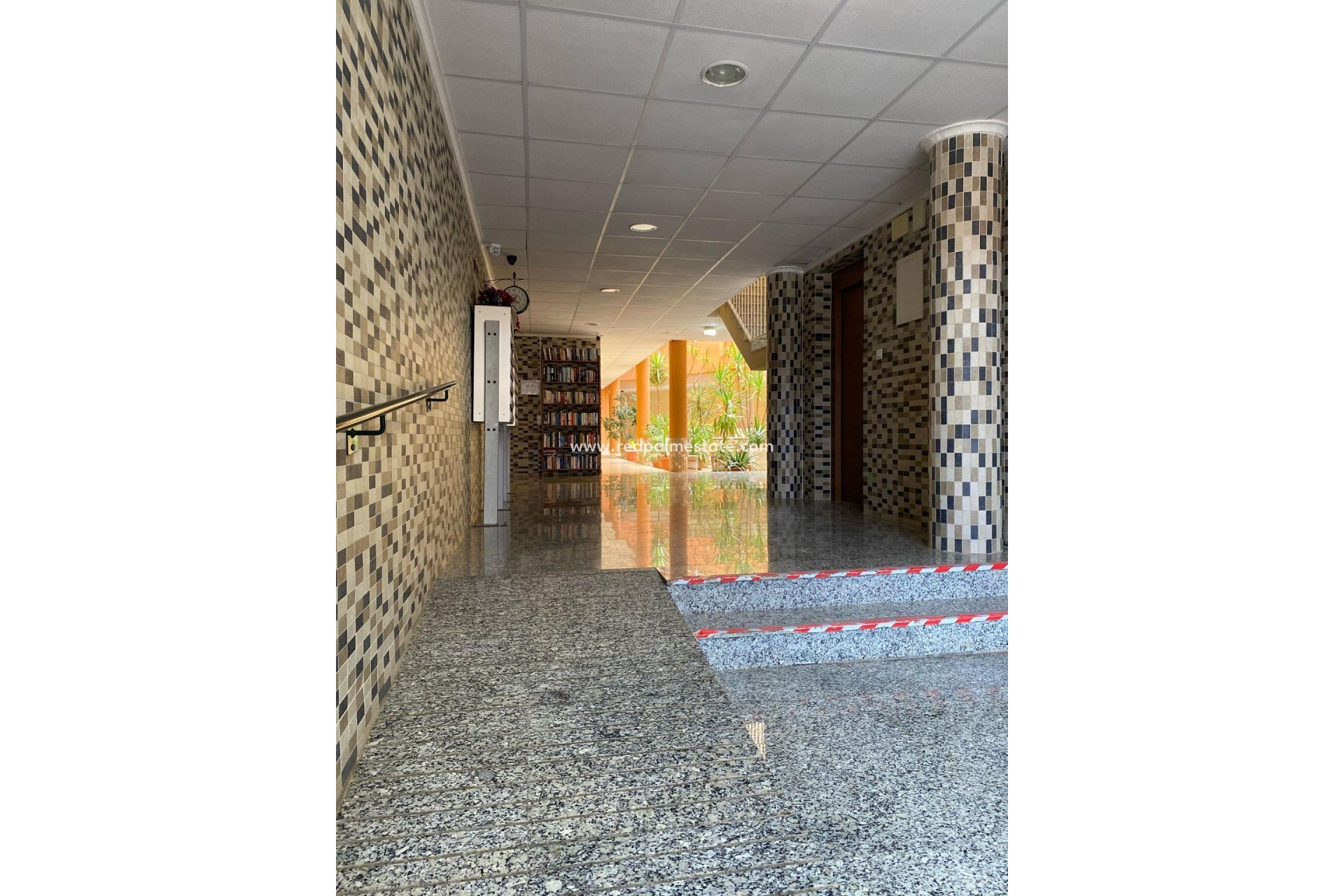 Resale - Apartments -
San Miguel de Salinas - Pueblo 9