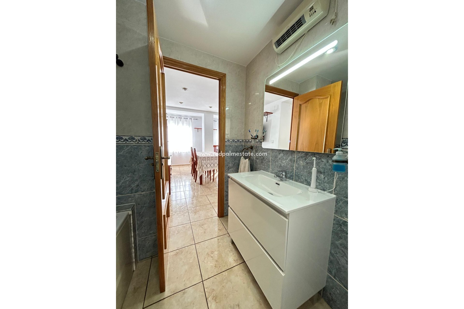 Resale - Apartments -
Santa Pola - Costa Blanca