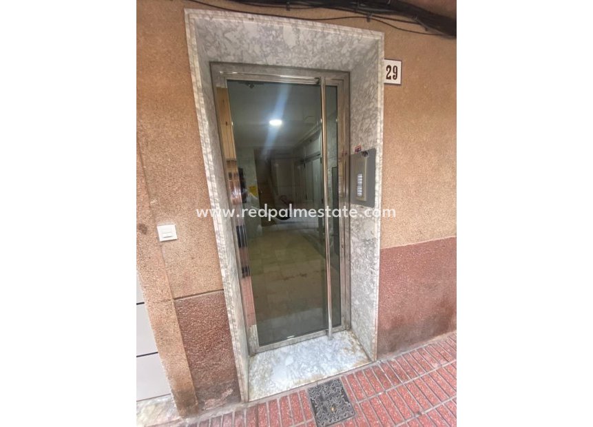 Resale - Apartments -
Santa Pola - Playa Levante