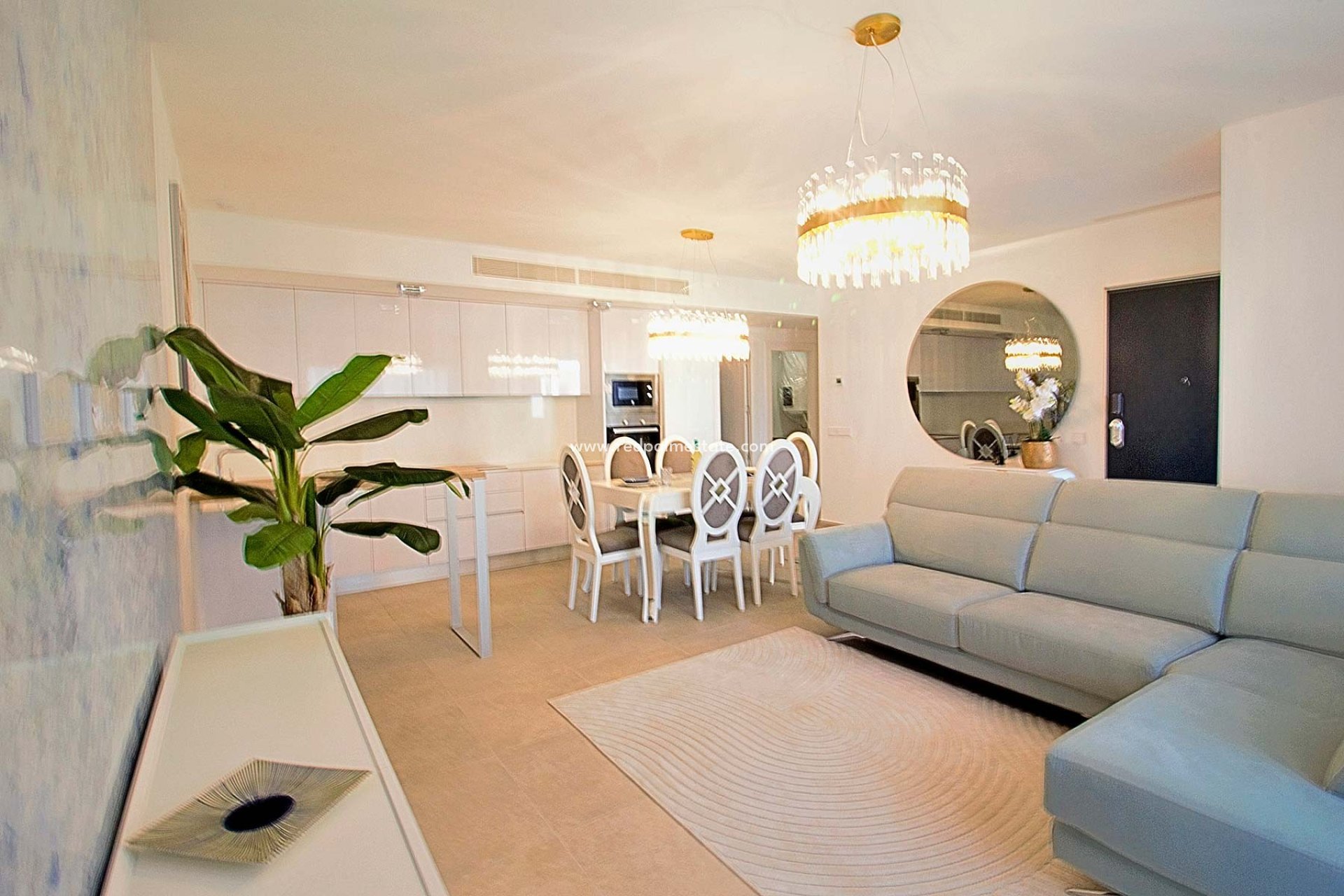 Resale - Apartments -
Santa Pola