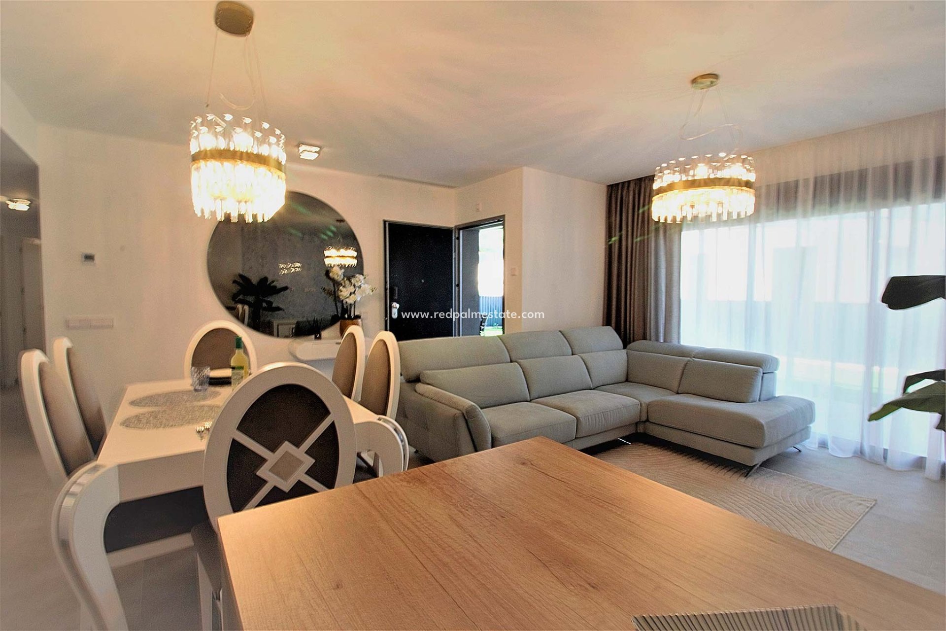 Resale - Apartments -
Santa Pola