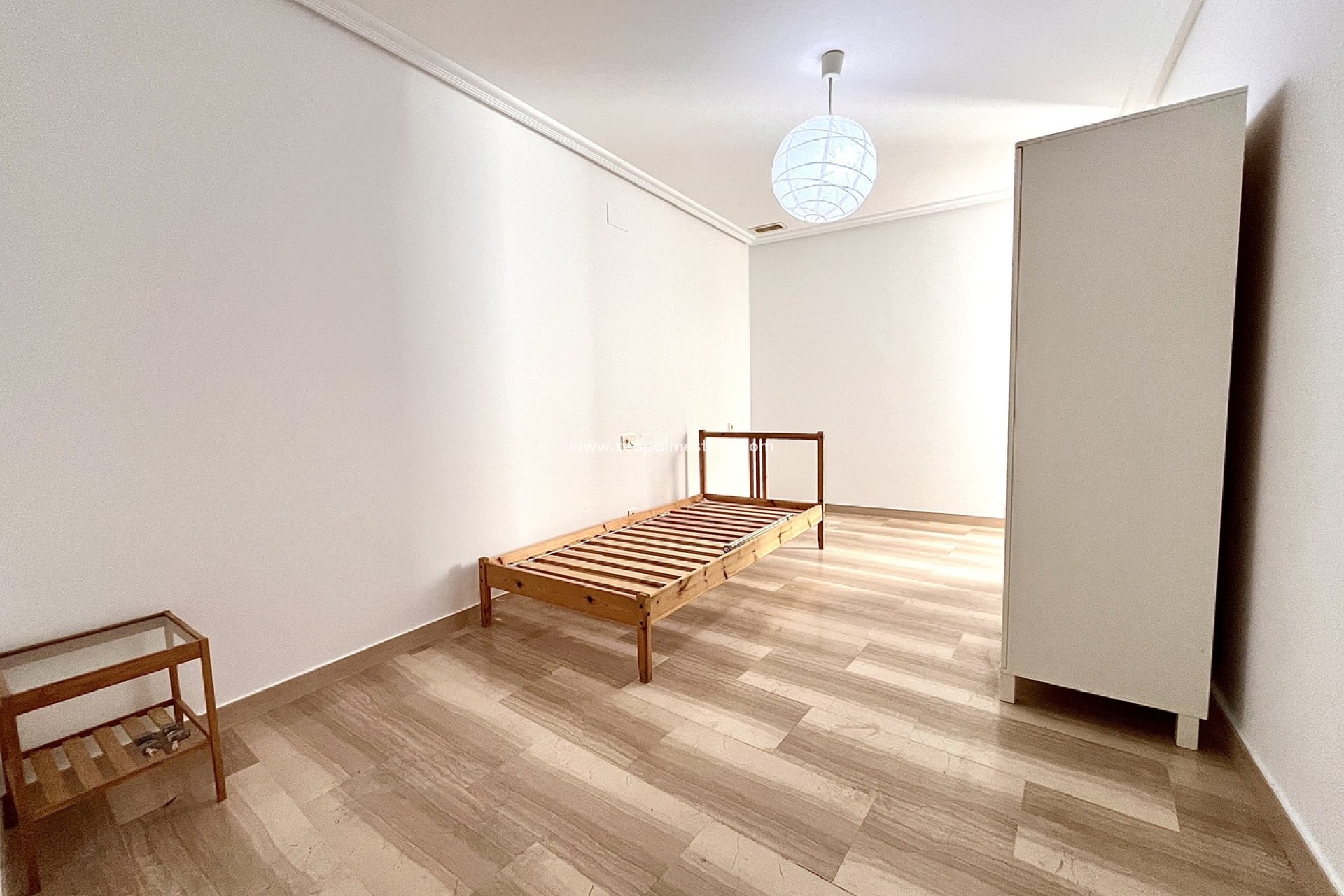 Resale - Apartments -
Santa Pola