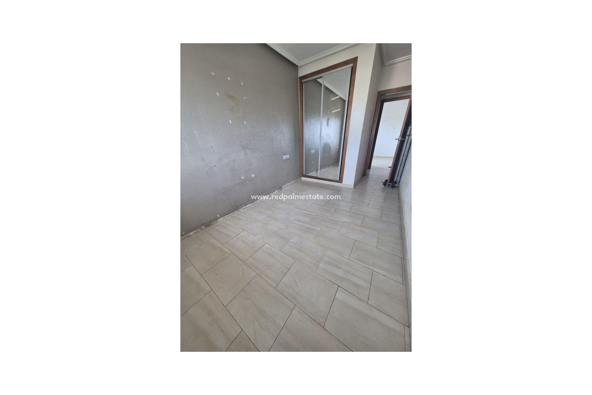 Resale - Apartments -
Torrevieja - Aguas Nueva