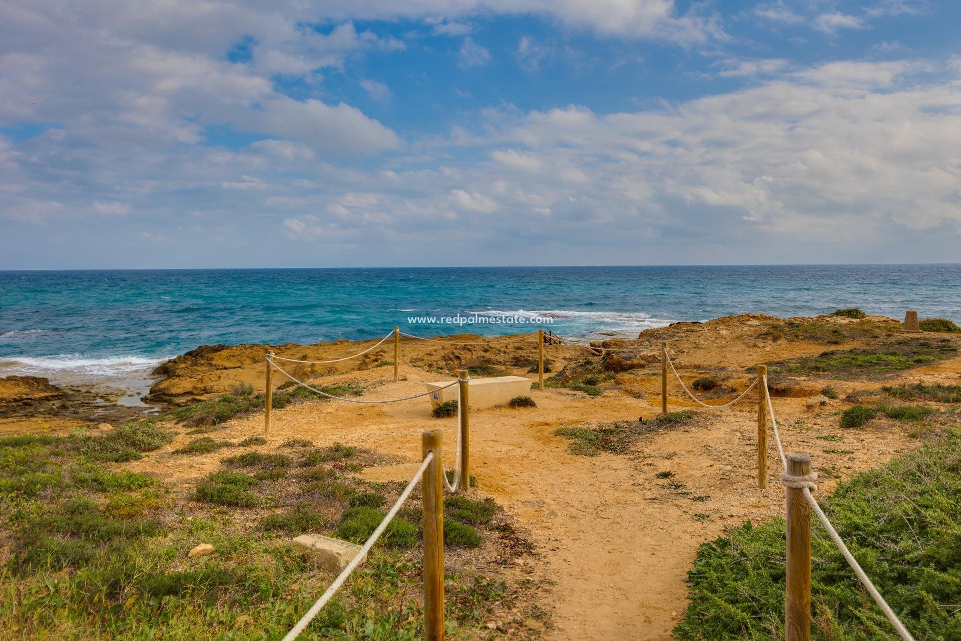 Resale - Apartments -
Torrevieja - Cabo cervera