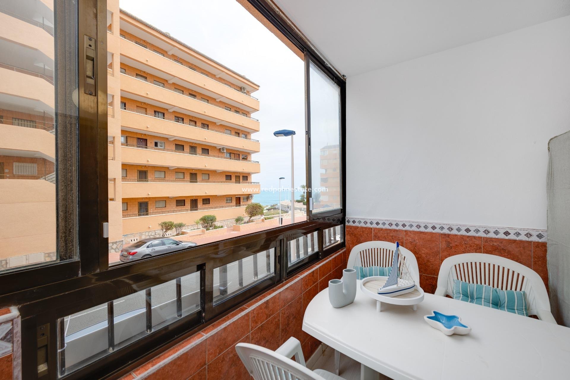 Resale - Apartments -
Torrevieja - Cabo cervera