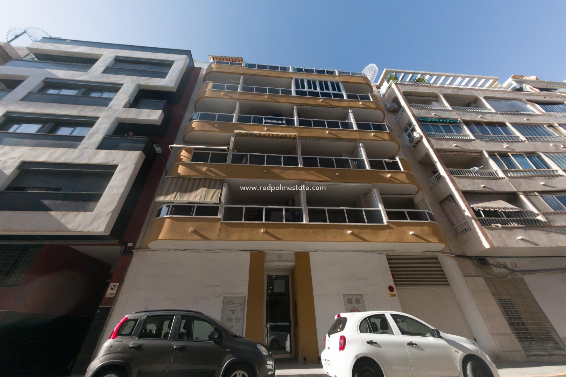 Resale - Apartments -
Torrevieja - Cala Del Palangre