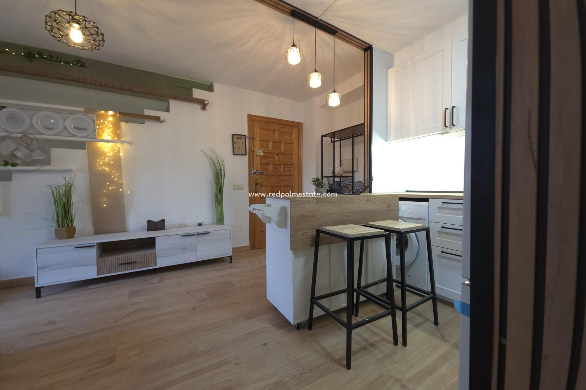 Resale - Apartments -
Torrevieja - Cala Ferris