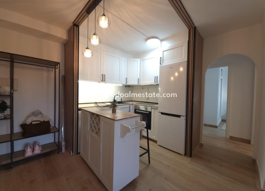 Resale - Apartments -
Torrevieja - Cala Ferris