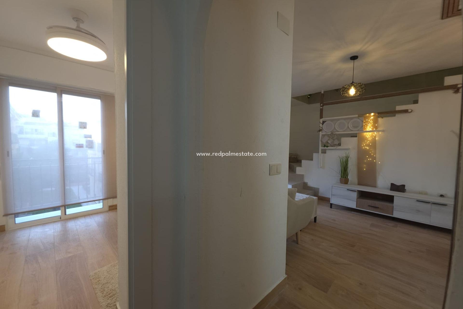 Resale - Apartments -
Torrevieja - Cala Ferris